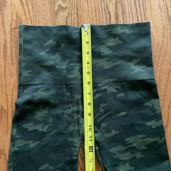 Spanx Camouflage Print Seamless Leggings Sz XL - Picture 5 of 6